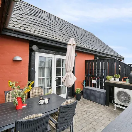 Ruse - 6km From The Sea By Interhome