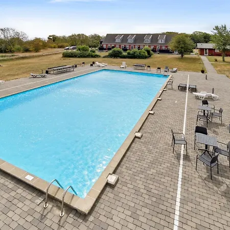 Ruse - 6km From The Sea By Interhome *